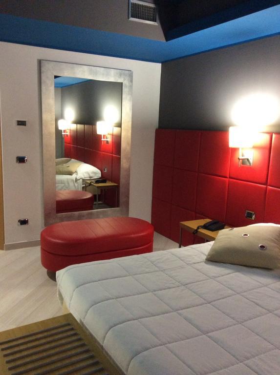 Hotel Motel Futura Paderno Dugnano Esterno foto