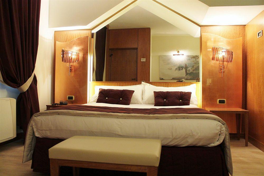 Hotel Motel Futura Paderno Dugnano Esterno foto
