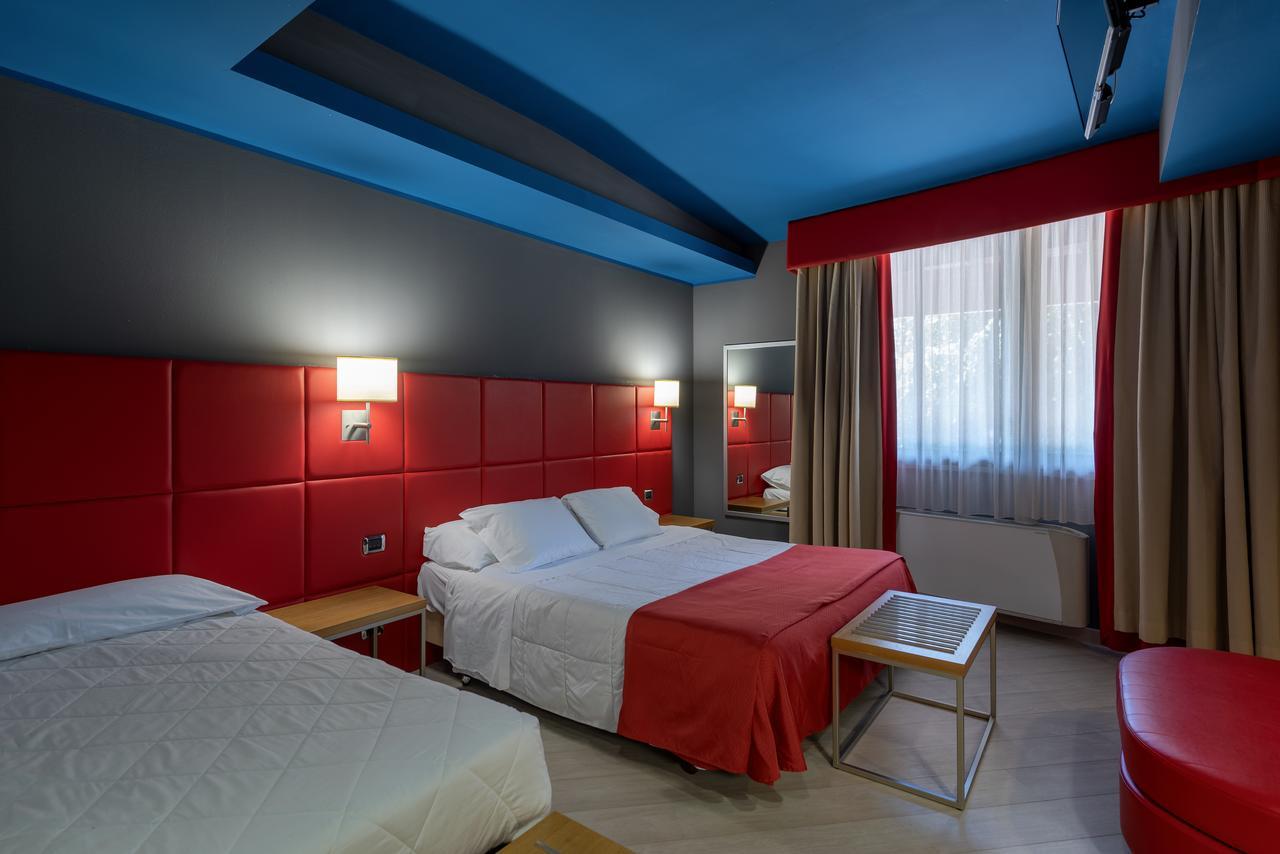 Hotel Motel Futura Paderno Dugnano Esterno foto