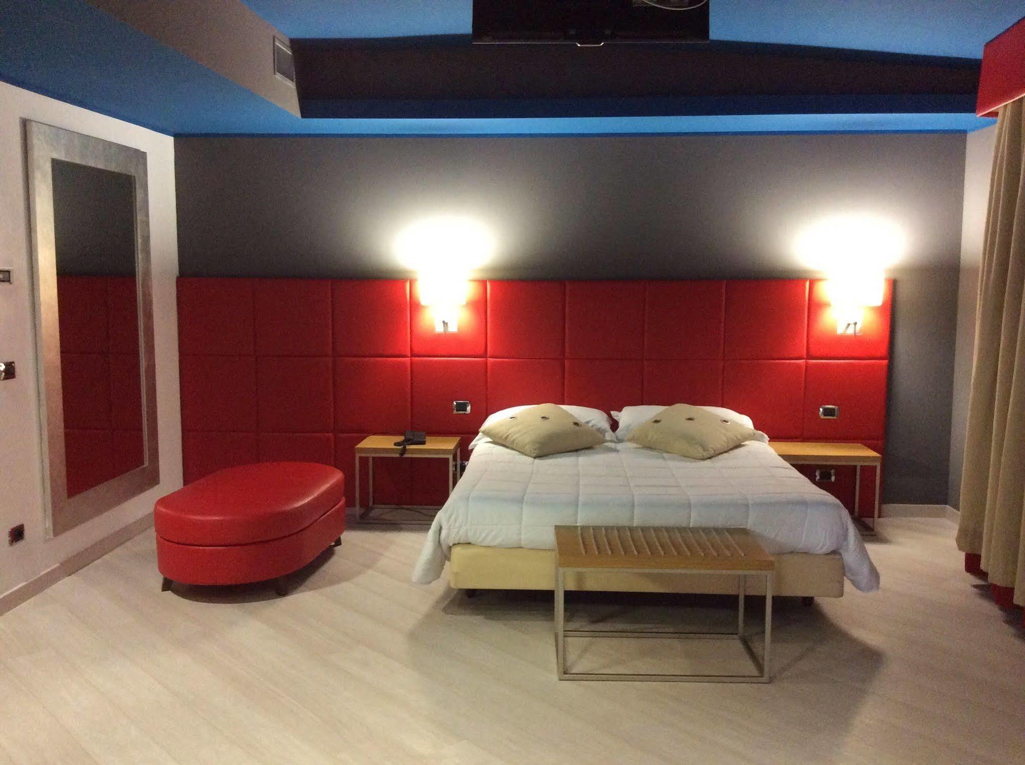 Hotel Motel Futura Paderno Dugnano Esterno foto