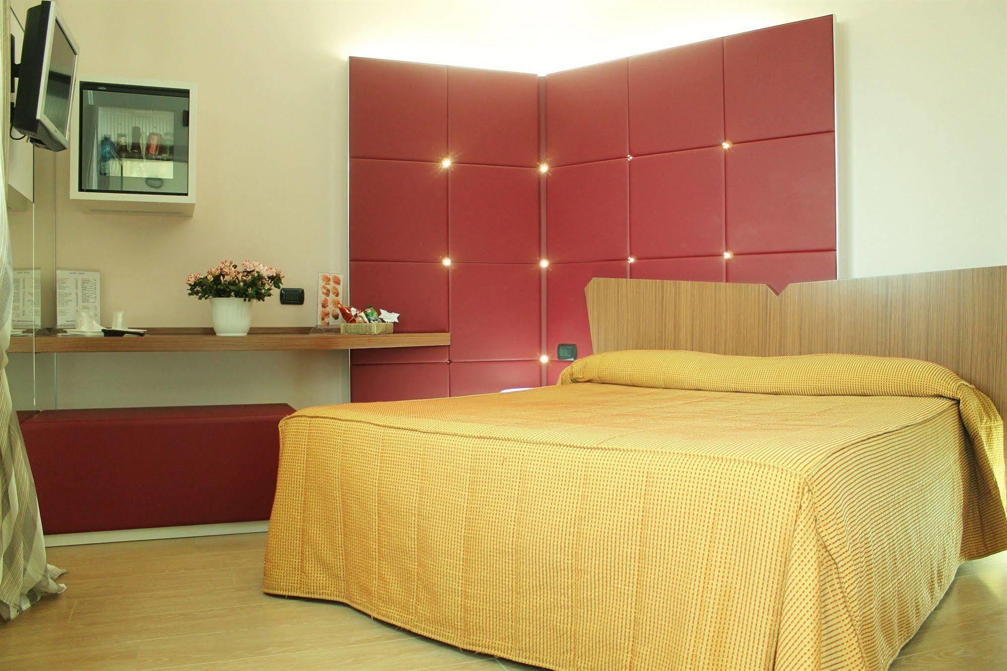 Hotel Motel Futura Paderno Dugnano Esterno foto